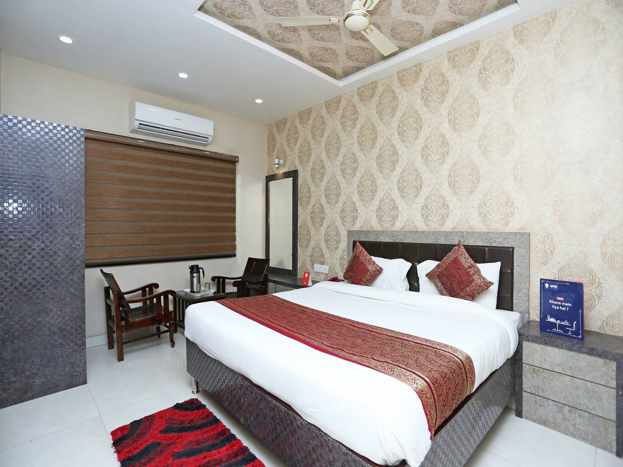 Oyo 10338 Hotel Aadesh Palace Varanasi Exteriör bild